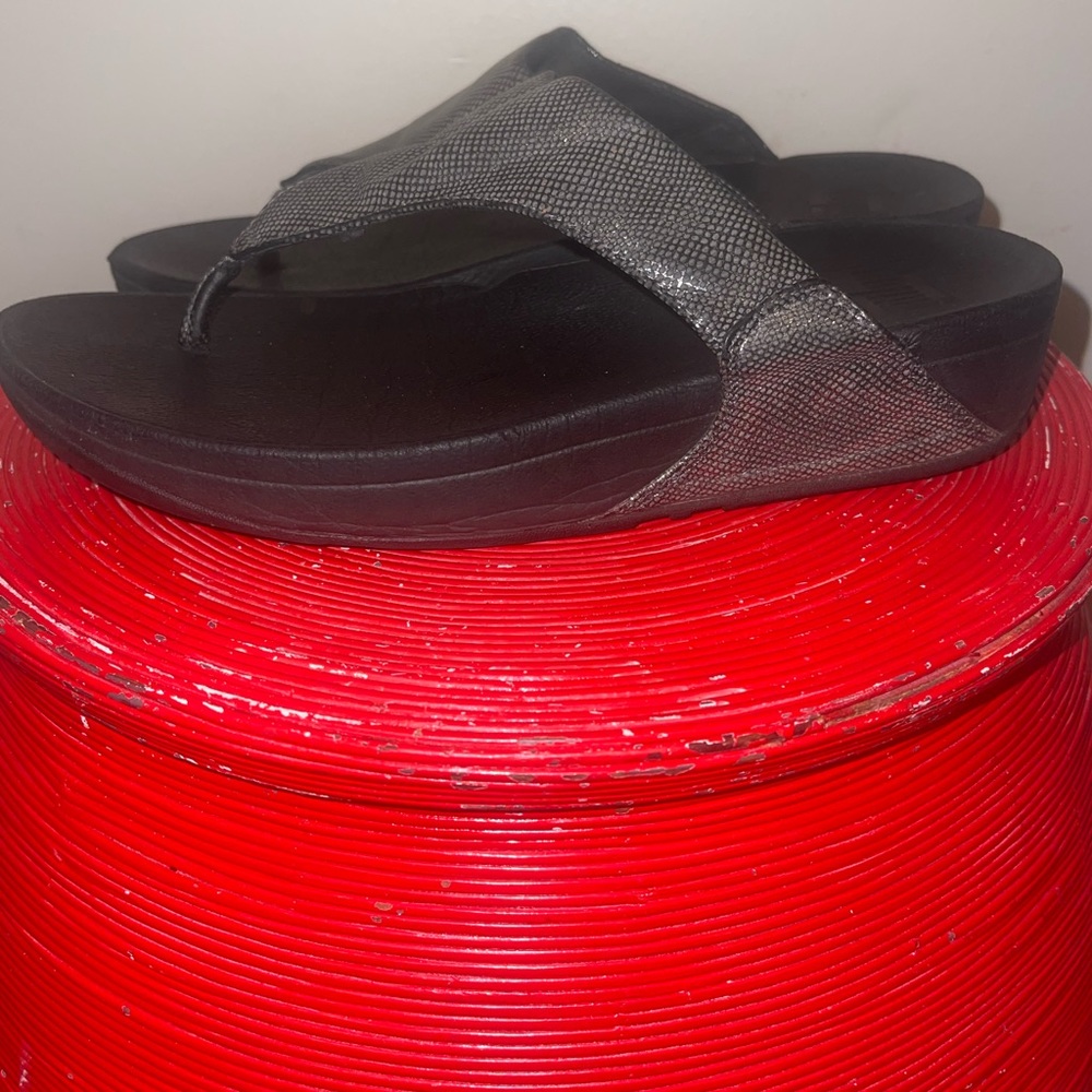 Fit Flop Thong Sandals, Black/Gray, Size 8